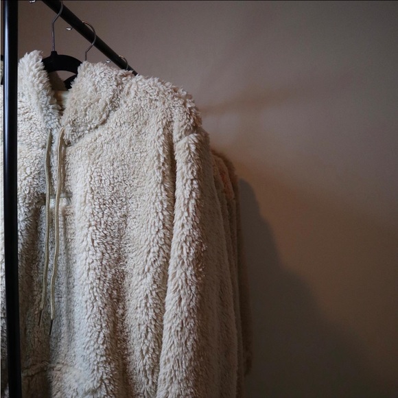 Sherpa hoodie! BRAND new - Picture 2 of 2